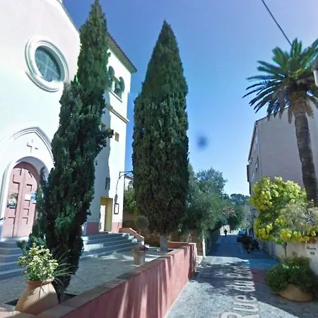 T2 Avec Balcon, Proche Saint Clair, Parking, 4 Couchages - - Fr-1-251-258 Apartment Le Lavandou